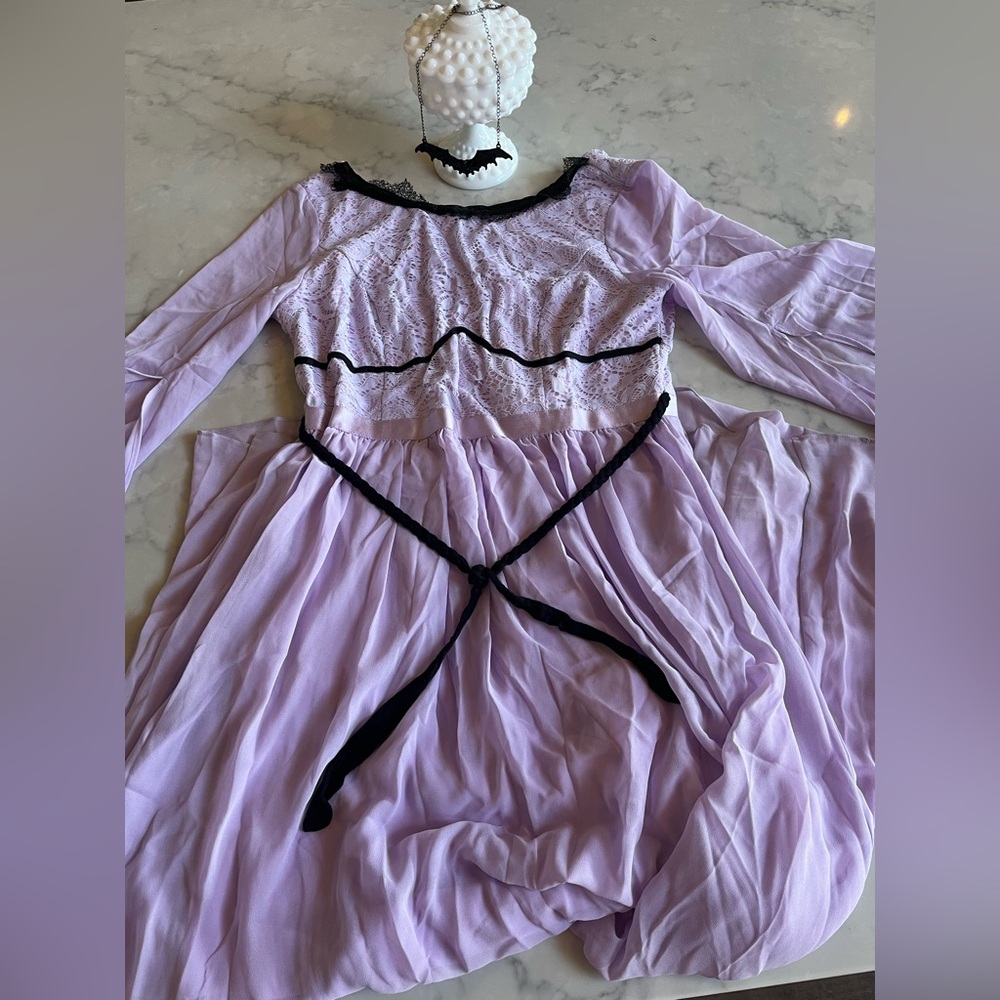 Lily Munster costume size 8-12 - Picture 4 of 15